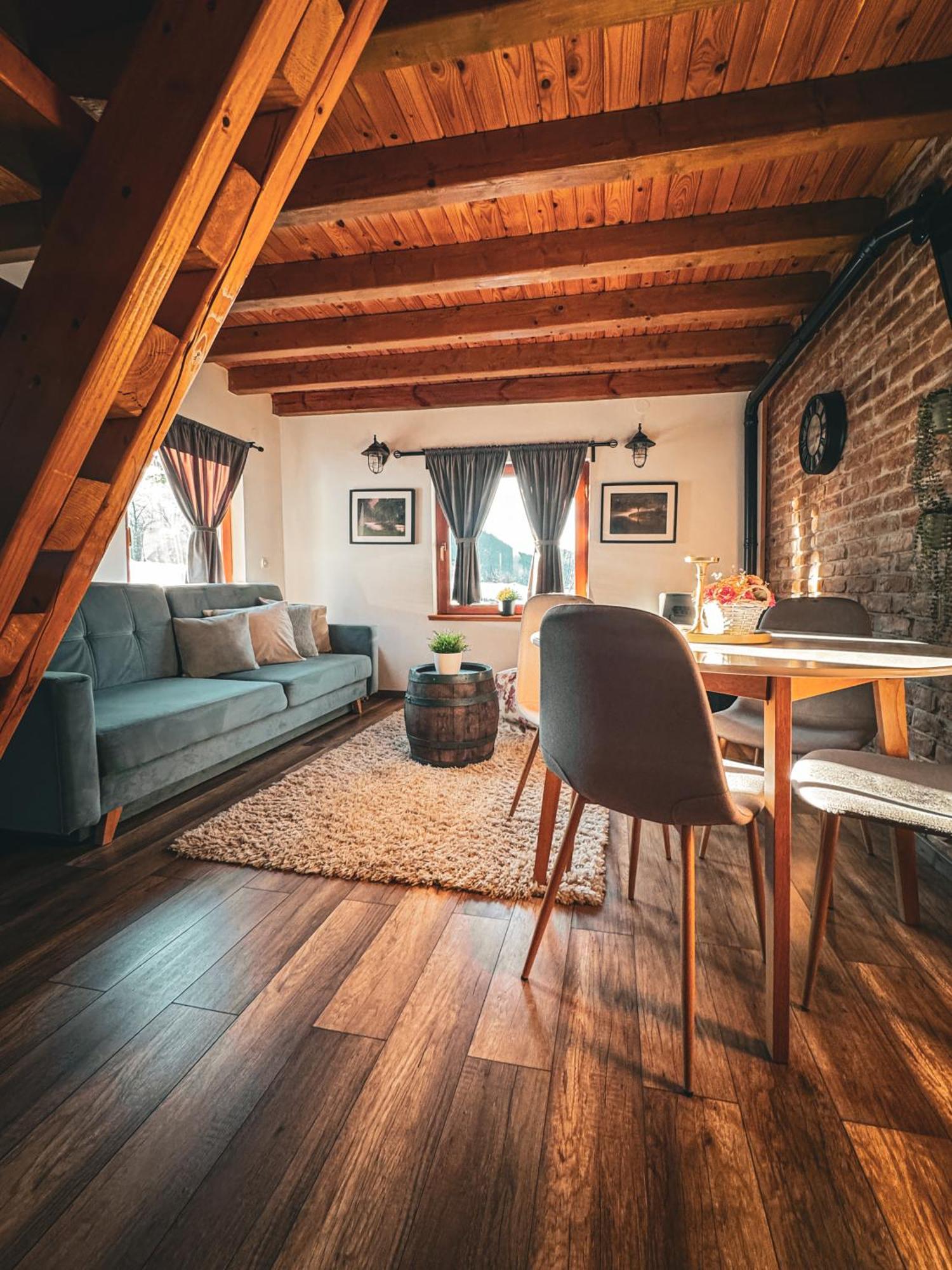 Woodenhouse With Two Apartments Otočac Εξωτερικό φωτογραφία