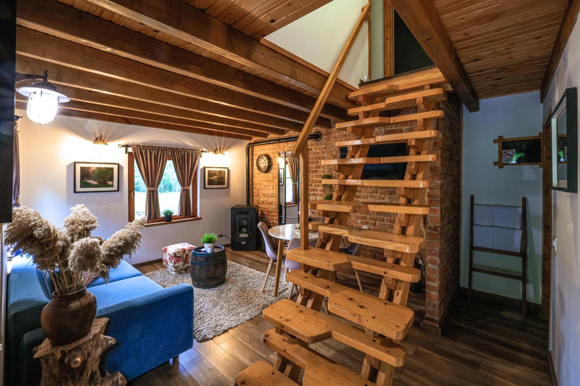 Woodenhouse With Two Apartments Otočac Δωμάτιο φωτογραφία